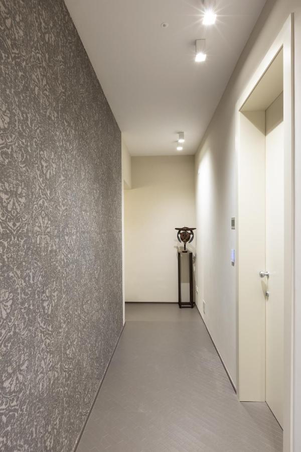 Salina Luxury Suites Parma Exterior foto